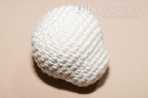 Amigurumi Anleitung - Totenkopf häkeln - kostenlose Häkelanleitung