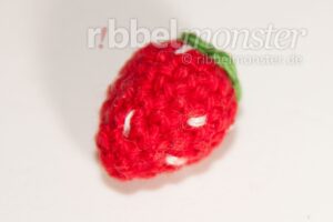 Amigurumi winzige Erdbeere häkeln Anleitung Häkelanleitung