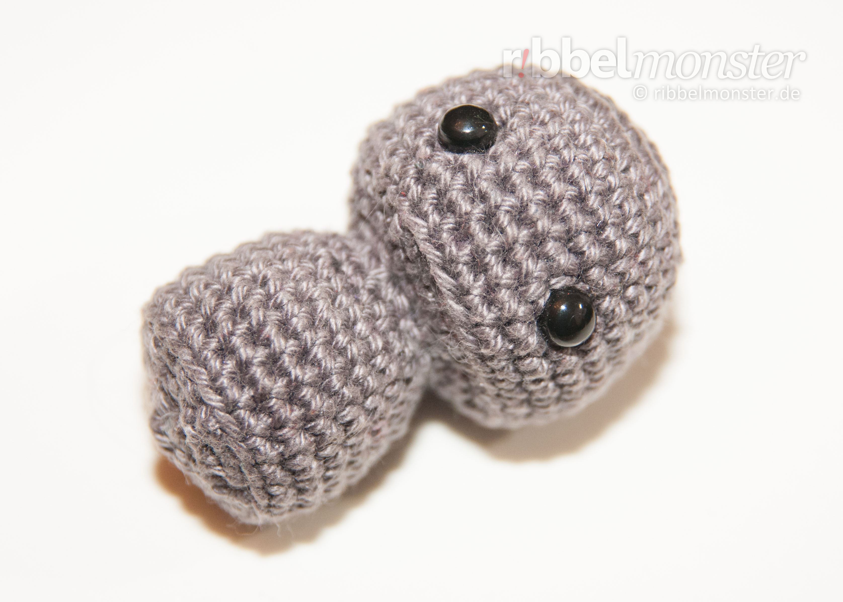 pattern - free crochet pattern - Amigurumi - Minimee Crochet Mouse - Lina