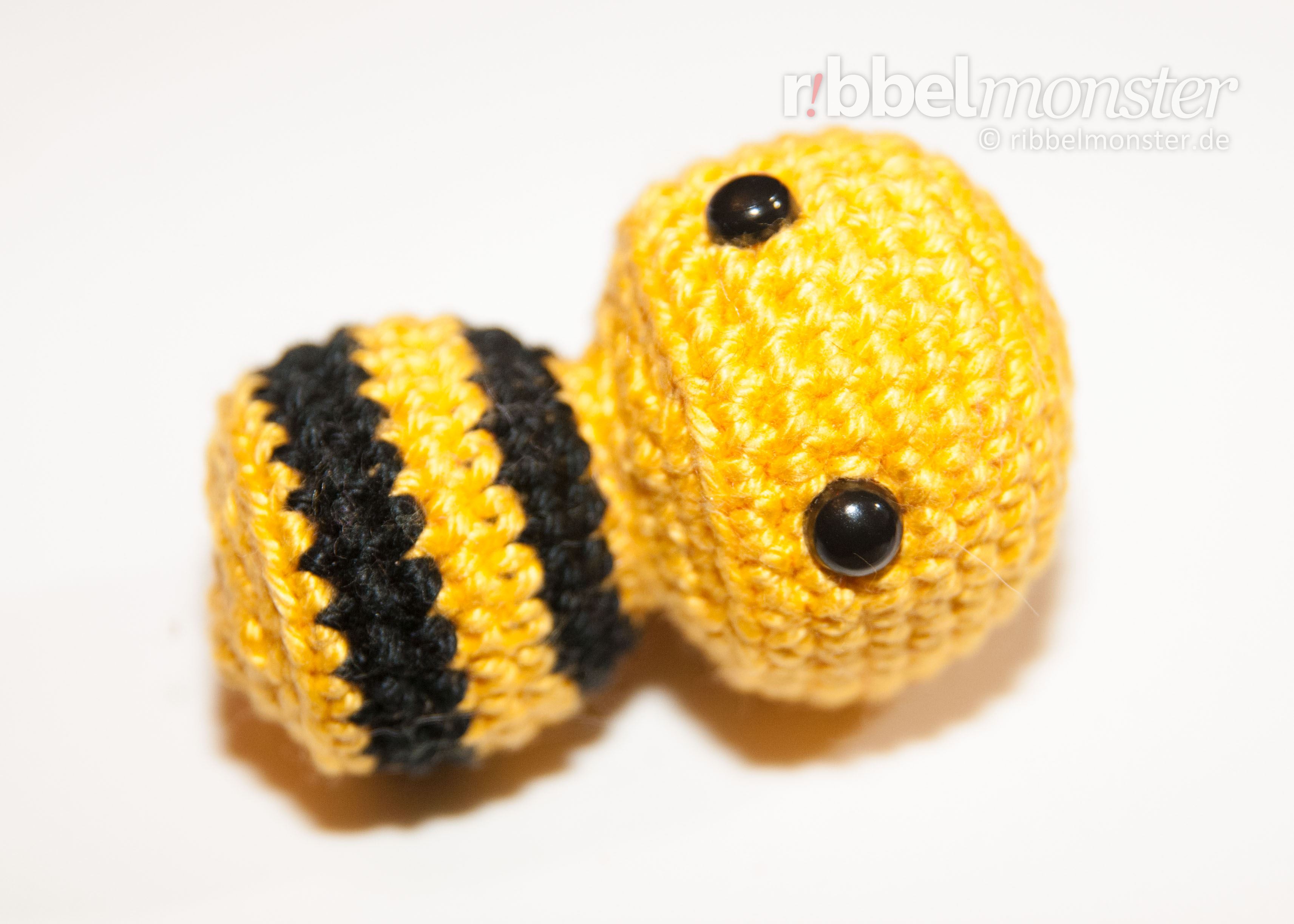 free pattern - crochet pattern - Amigurumi - Minimee Crochet Bee - Mika
