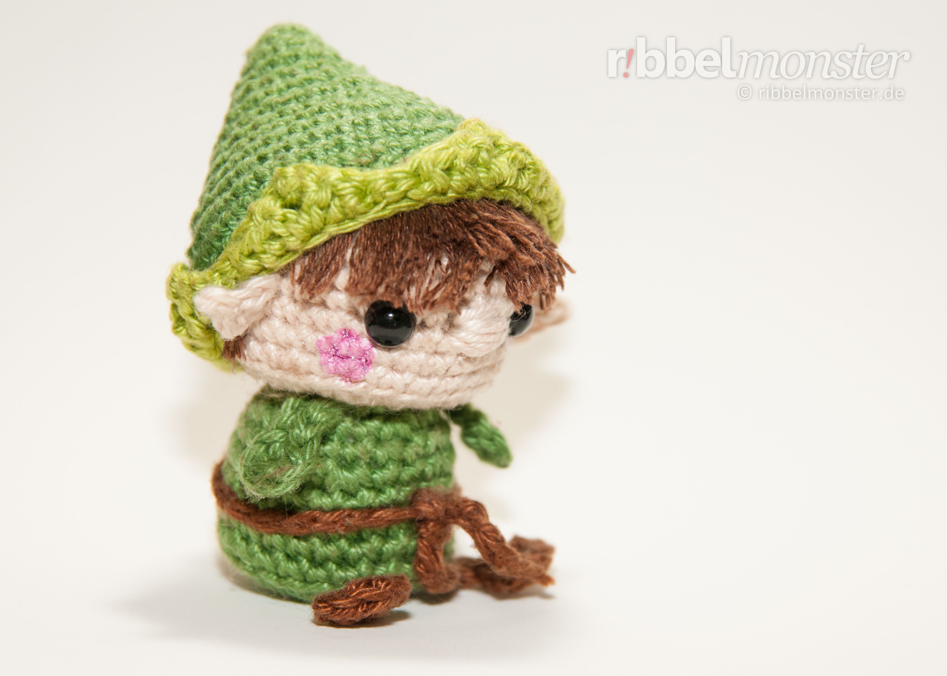 Amigurumi - Minimee Crochet Elf - Tinsel - free crochet pattern