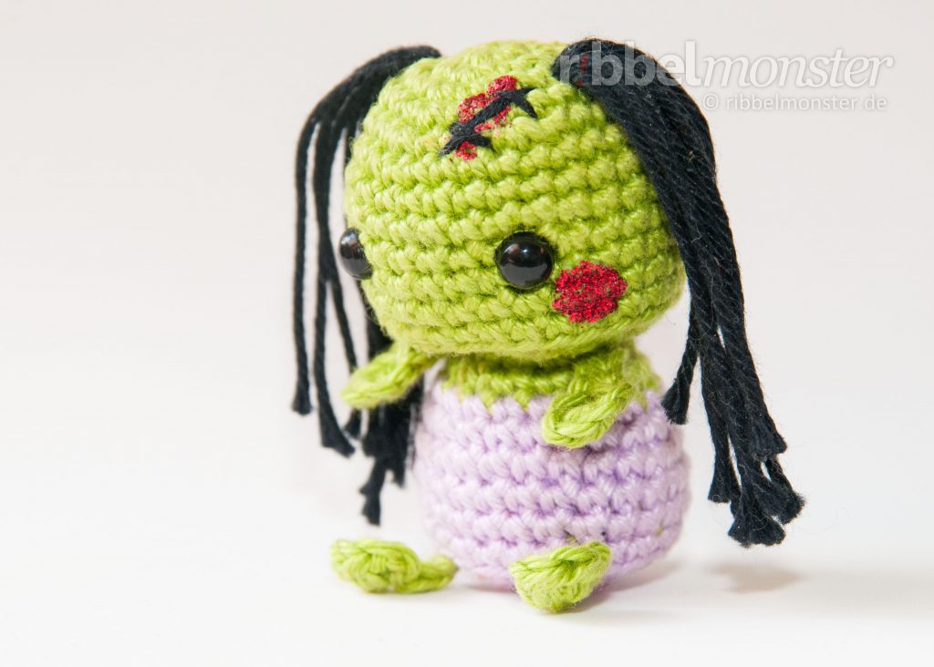 Amigurumi - Minimee Crochet Zombie - Ouka - crochet pattern - free pattern
