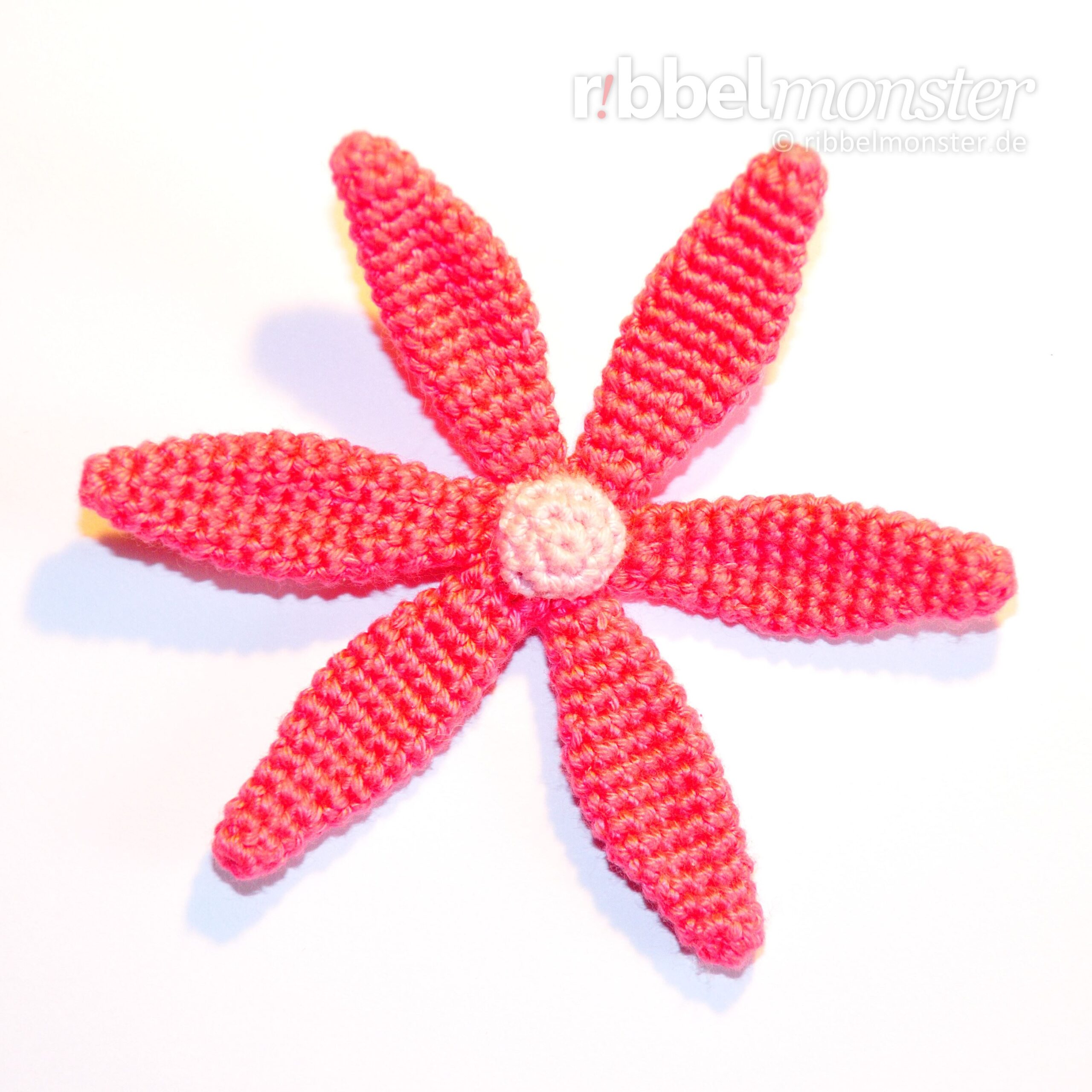 Amigurumi – winzigere Blume häkeln „Korora“