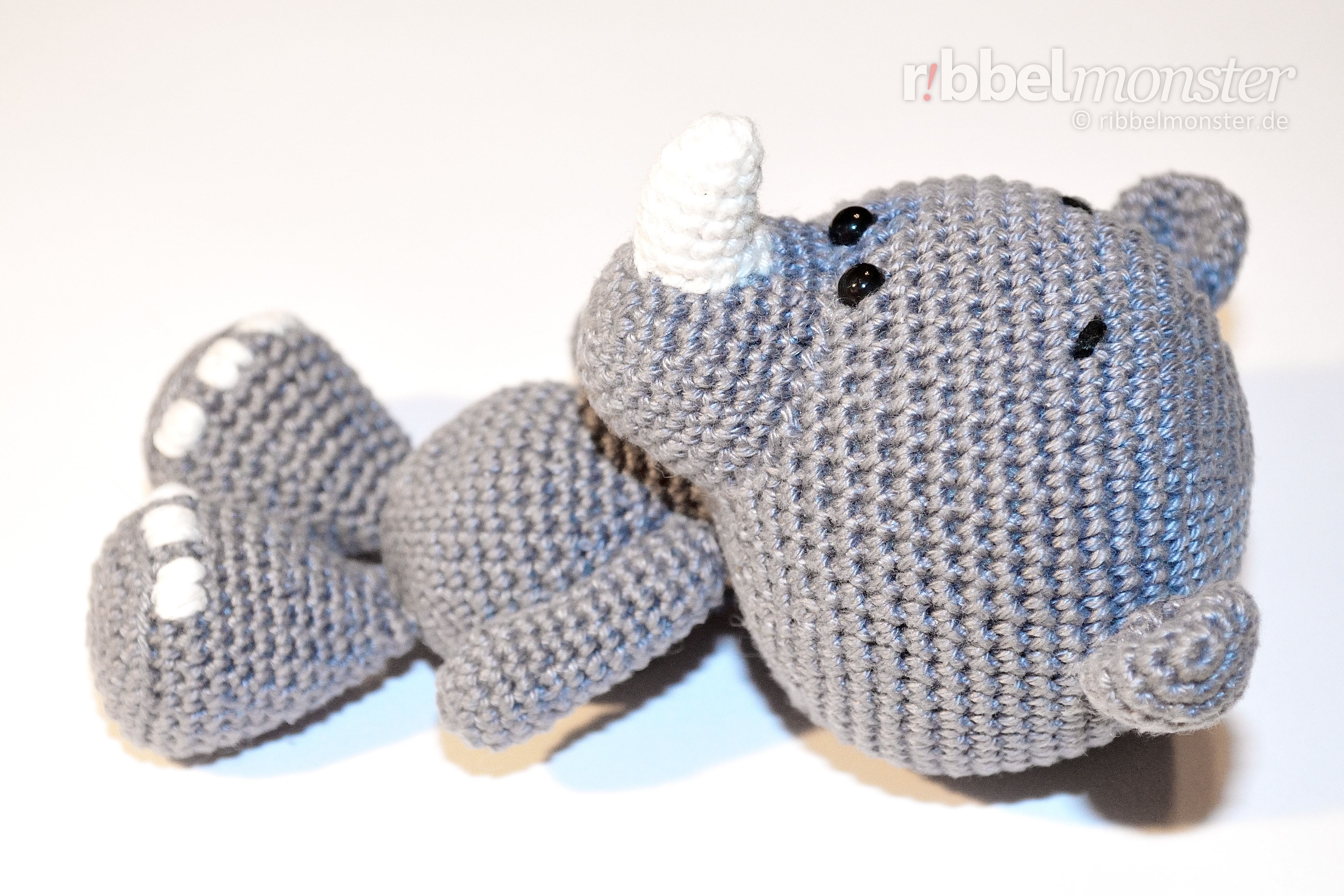 Amigurumi - Crochet Rhino - Piko - free pattern - crochet pattern