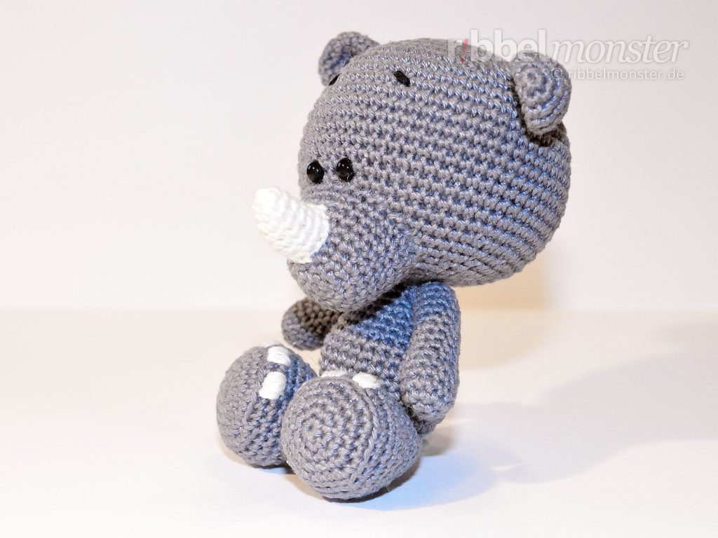 Amigurumi - Crochet Rhino - Piko - free crochet pattern - pattern