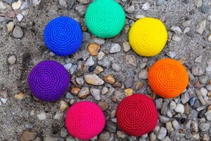Einfaches Footbag häkeln - uni - Hackysack - Jonglierball - Stressball - kostenlose Häkelanleitung