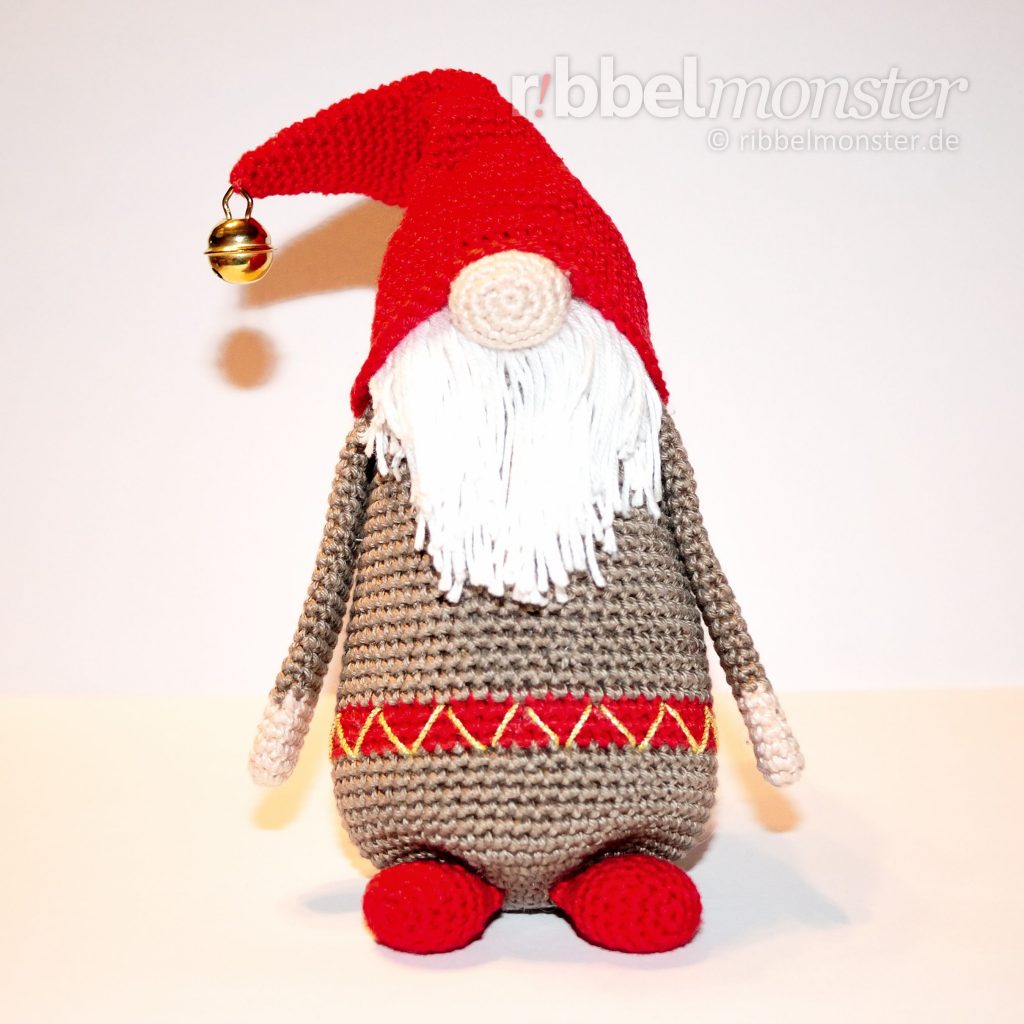 Amigurumi - Crochet Christmas Gnome - gratis crochet pattern