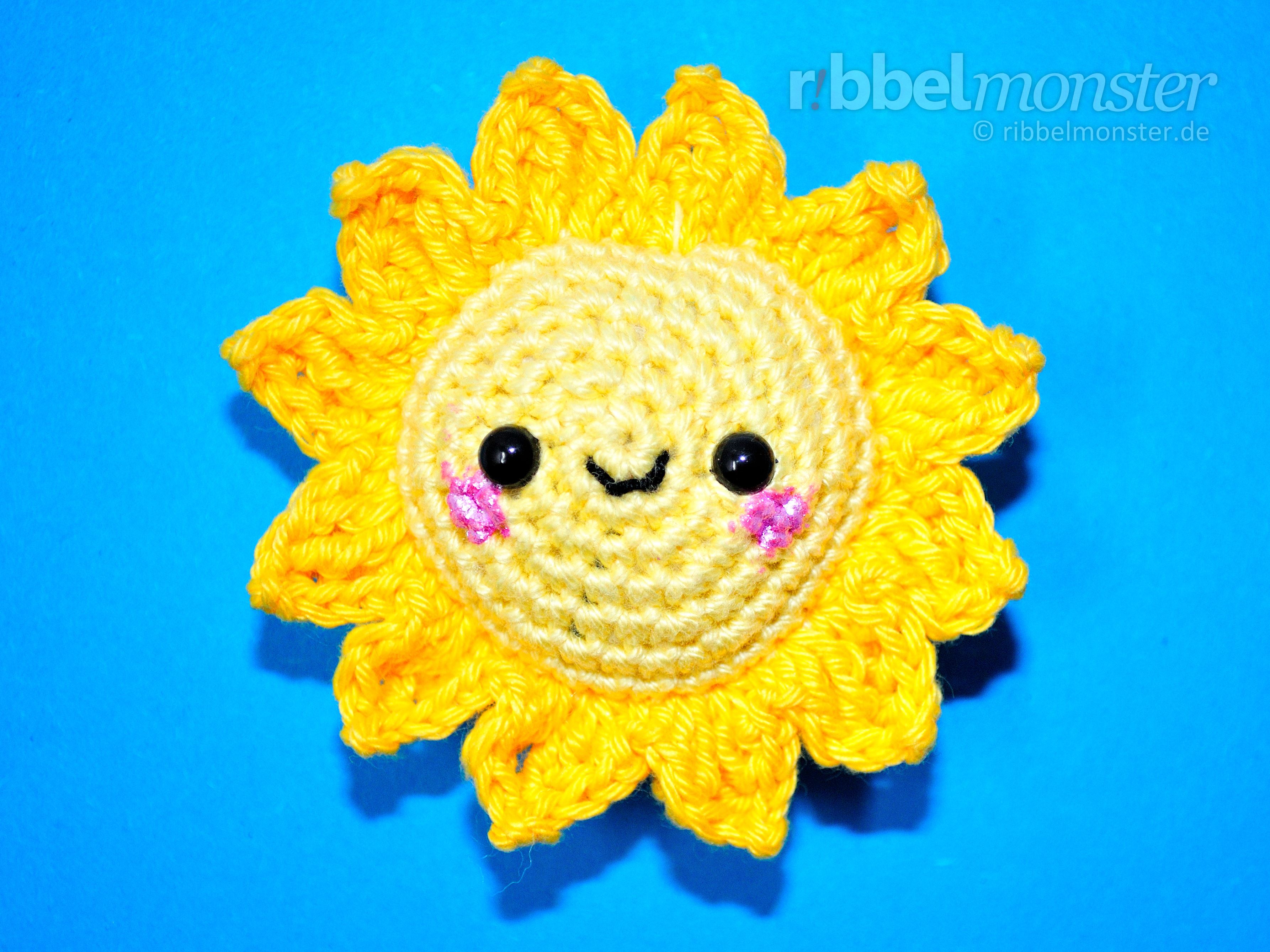 Crochet sun amigurumi pattern, crochet keychain pattern