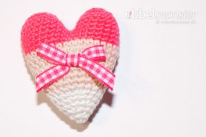 Amigurumi - Crochet small Tilda heart - crochet pattern - tutorial